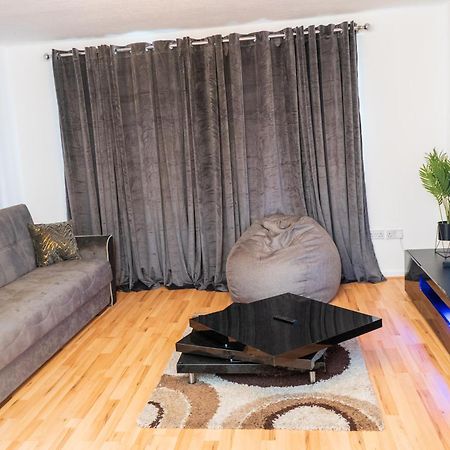 Cosy 2 Bed With Parking Near Piccadilly, Etihad Stadium And Coop Live Sleeps Up To 5 Villa Manchester Exterior foto