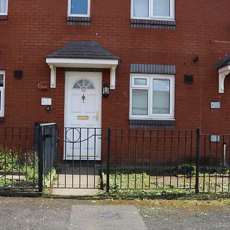 Cosy 2 Bed With Parking Near Piccadilly, Etihad Stadium And Coop Live Sleeps Up To 5 Villa Manchester Exterior foto