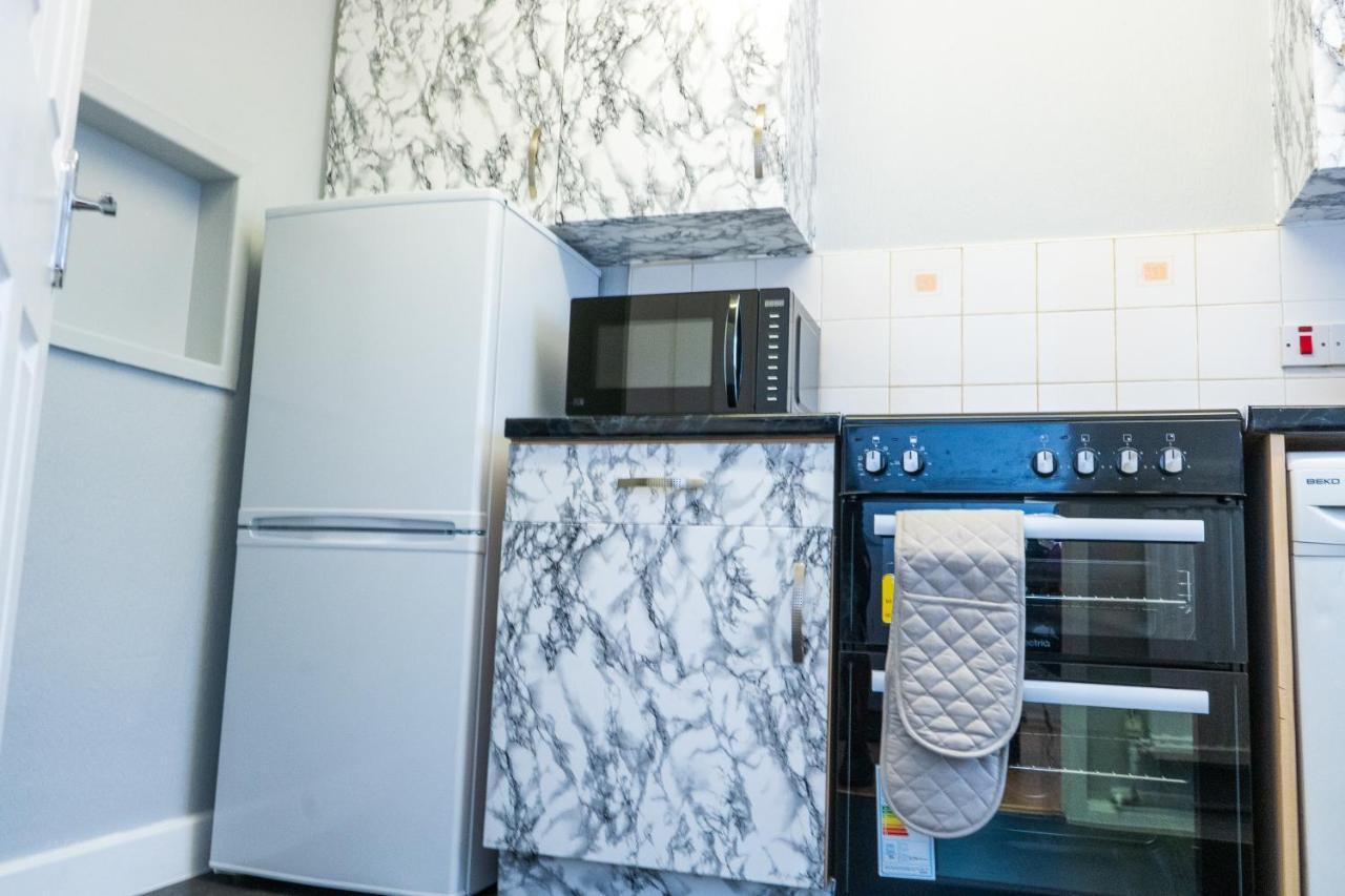 Cosy 2 Bed With Parking Near Piccadilly, Etihad Stadium And Coop Live Sleeps Up To 5 Villa Manchester Exterior foto