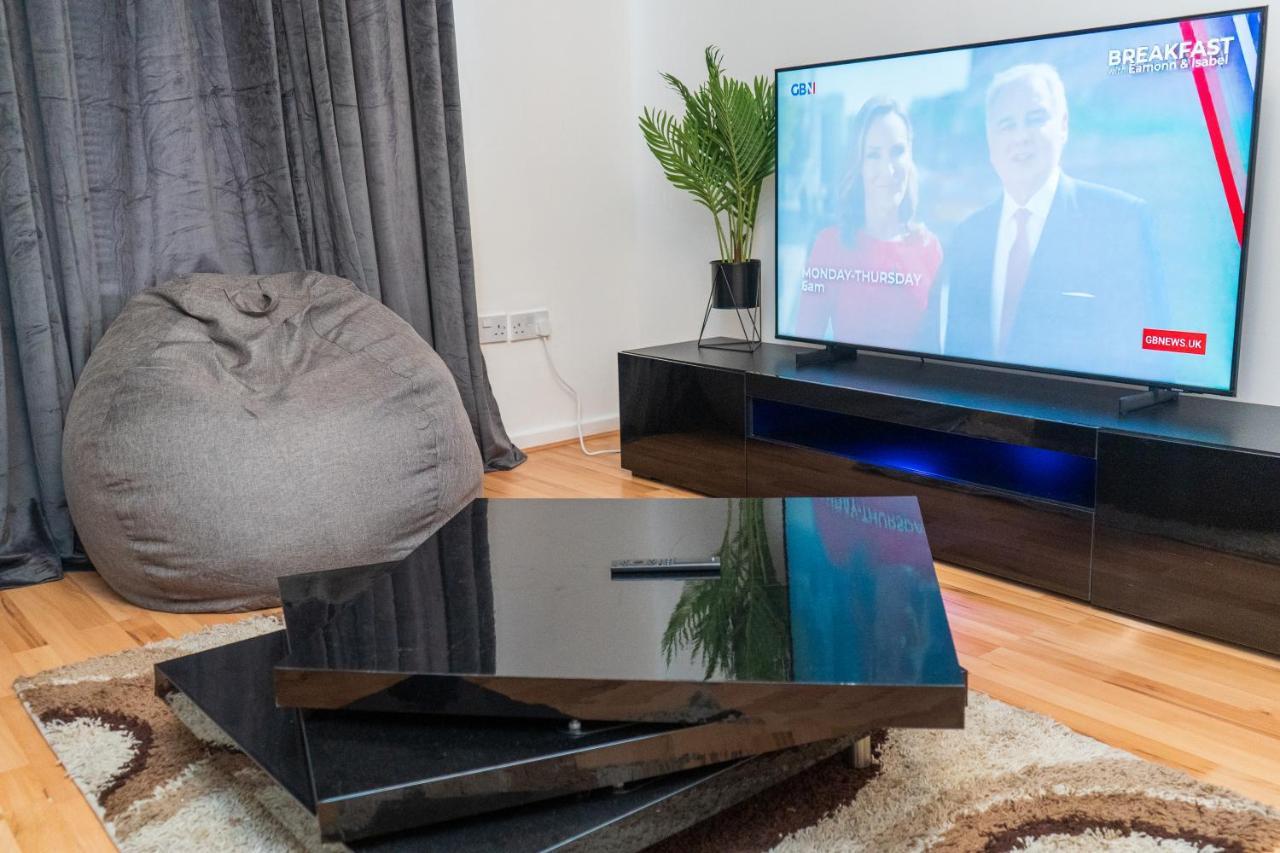 Cosy 2 Bed With Parking Near Piccadilly, Etihad Stadium And Coop Live Sleeps Up To 5 Villa Manchester Exterior foto