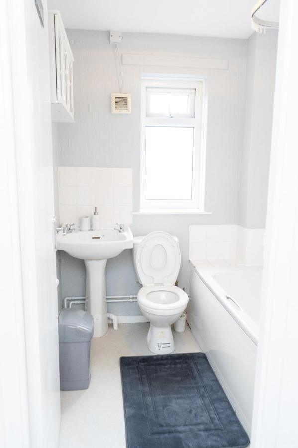 Cosy 2 Bed With Parking Near Piccadilly, Etihad Stadium And Coop Live Sleeps Up To 5 Villa Manchester Exterior foto