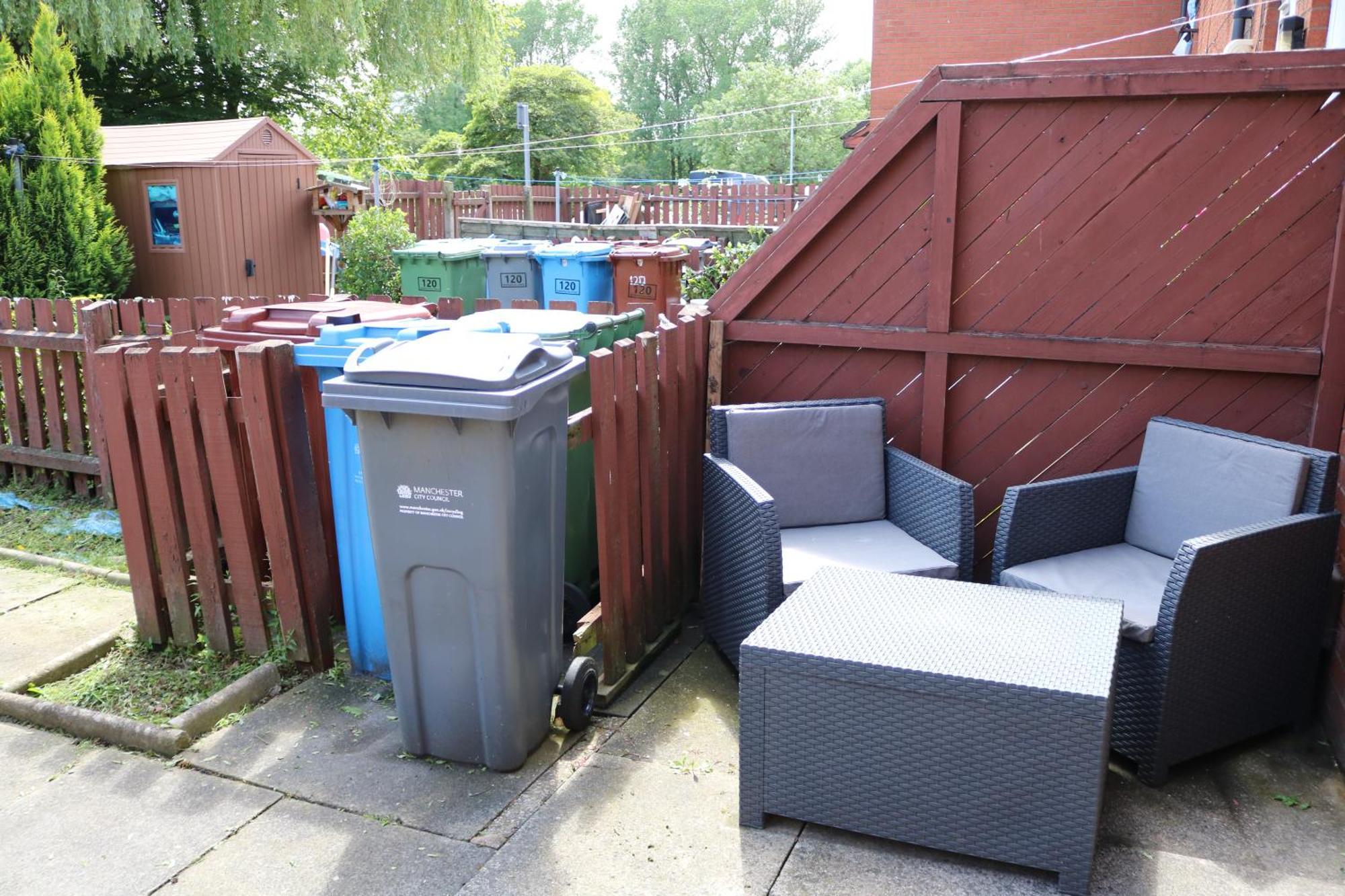Cosy 2 Bed With Parking Near Piccadilly, Etihad Stadium And Coop Live Sleeps Up To 5 Villa Manchester Exterior foto